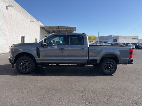 Used 2023 Ford F250 XLT w/ XLT Premium Package AWD/4WD image 2