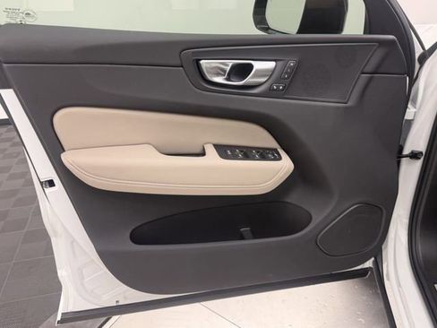 New 2026 Volvo XC60 B5 Core image 11