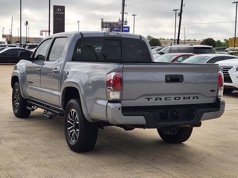 Used 2021 Toyota Tacoma TRD Sport w/ Technology Package RWD image 6