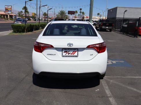 Used 2018 Toyota Corolla LE FWD image 6