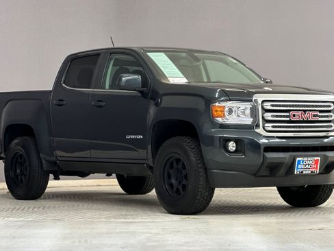 Used 2017 GMC Canyon SLE w/ SLE Convenience Package RWD image 6
