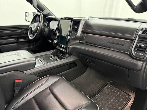 Used 2022 RAM 1500 Limited w/ Body-Colour Bumper Group AWD/4WD image 38