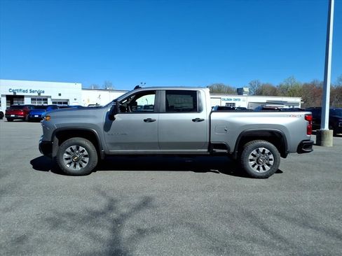 New 2026 Chevrolet Silverado 2500 Custom AWD/4WD image 6