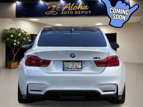 Used 2018 BMW M4 Coupe RWD image 4