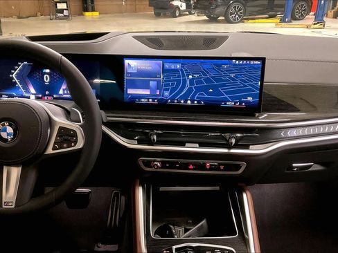 New 2026 BMW X6 xDrive40i w/ Climate Comfort Package image 6