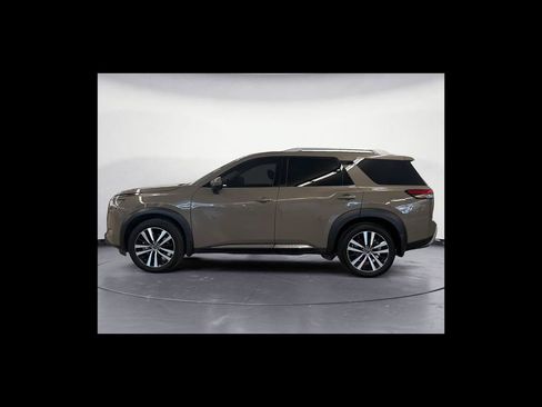 Used 2023 Nissan Pathfinder Platinum AWD/4WD image 3