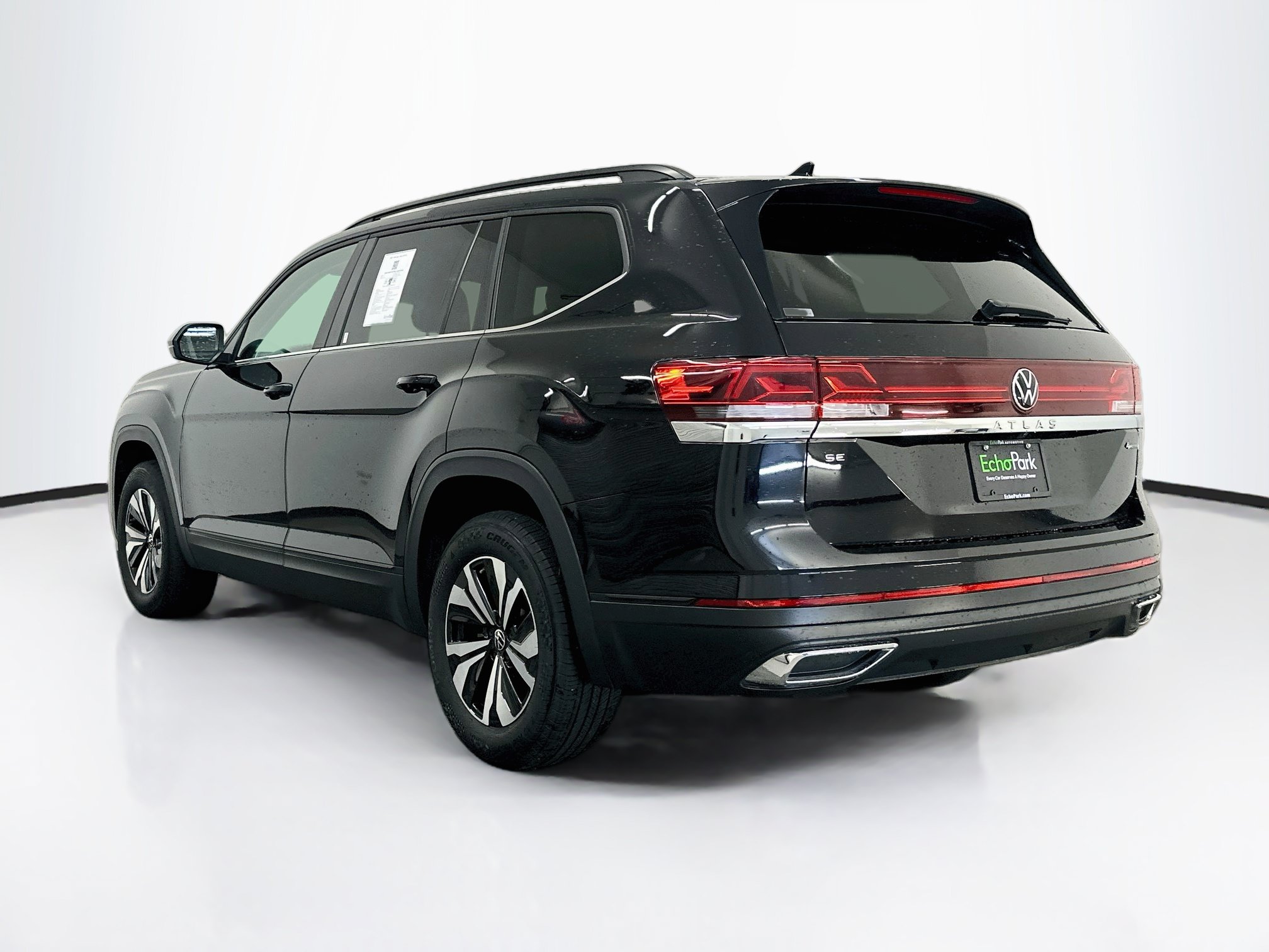 Used 2026 Volkswagen Atlas SE AWD/4WD image 5