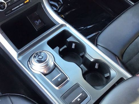 Certified 2024 Ford Edge ST-Line image 24