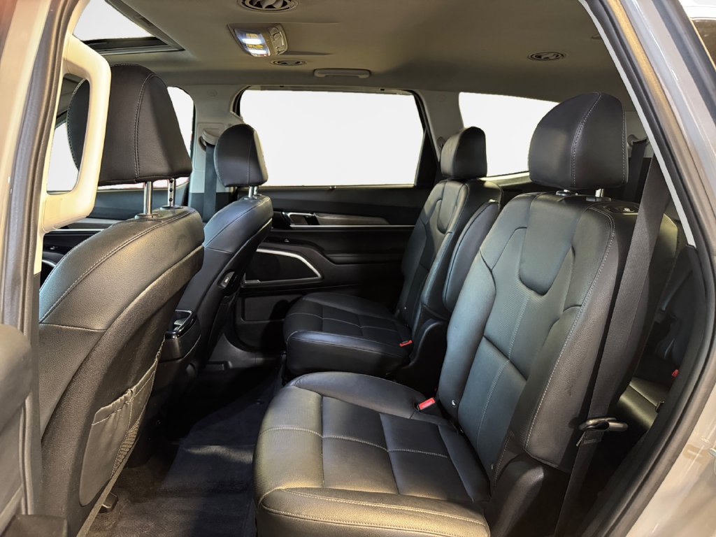 Used 2022 Kia Telluride EX w/ EX Premium Package AWD/4WD image 24