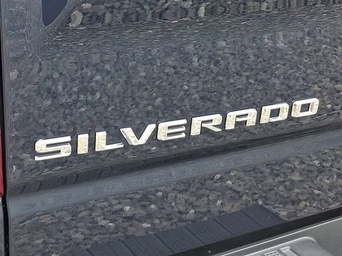 Used 2019 Chevrolet Silverado 1500 LTZ w/ LTZ Convenience Package AWD/4WD image 33