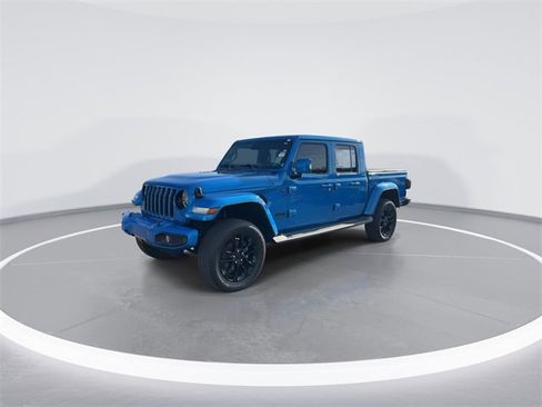 Used 2022 Jeep Gladiator Overland image 4