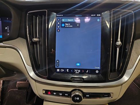 Certified 2024 Volvo V60 B5 Cross Country Plus image 24