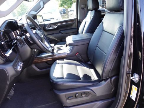 Used 2024 GMC Sierra 1500 Elevation w/ Preferred Package AWD/4WD image 16