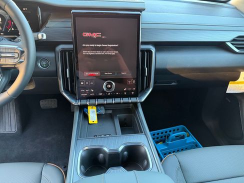 New 2026 GMC Acadia AT4 image 19