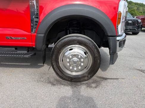 Used 2024 Ford F550 4x4 Regular Cab Super Duty image 17