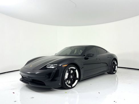 Certified 2024 Porsche Taycan image 1