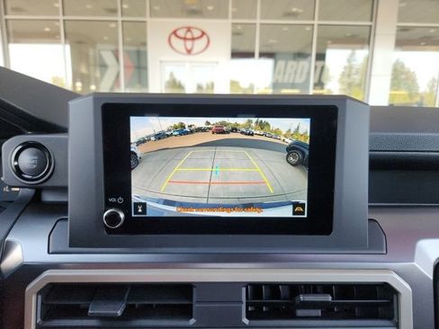 Certified 2025 Toyota Tacoma SR5 w/ SR5 Upgrade Package AWD/4WD image 13