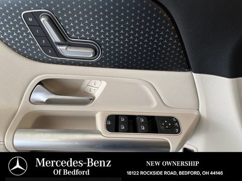 Used 2025 Mercedes-Benz GLA 250 4MATIC image 12