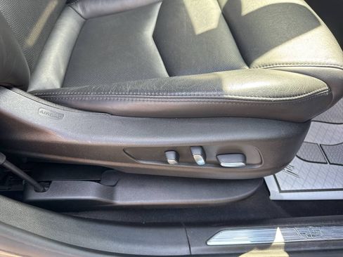 Used 2019 Cadillac XT5 Premium Luxury AWD/4WD image 27