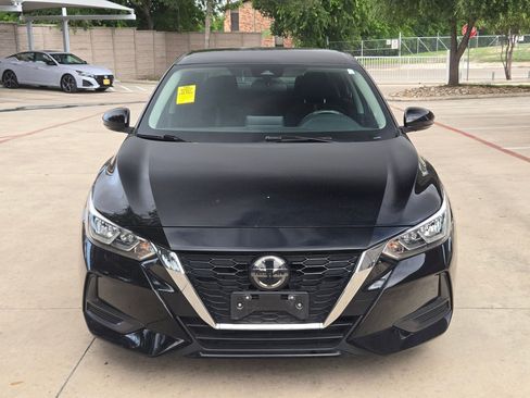 Certified 2020 Nissan Sentra SV w/ Trunk Package FWD image 8