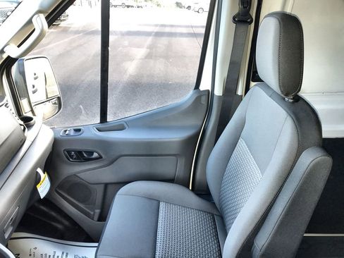 New 2026 Ford Transit 250 148 Medium Roof RWD image 22