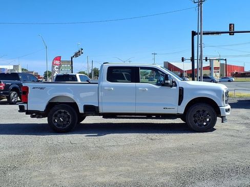 Used 2024 Ford F250 Lariat w/ Sport Appearance Package AWD/4WD image 2