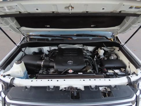 Used 2019 Toyota Tundra Limited image 12