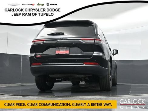 Used 2023 Jeep Grand Cherokee Altitude AWD/4WD image 44