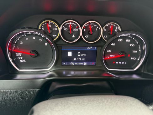 Used 2019 Chevrolet Silverado 1500 LTZ image 27