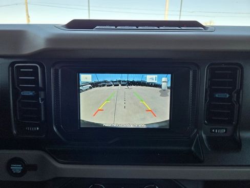 Used 2022 Ford Bronco Wildtrak image 15