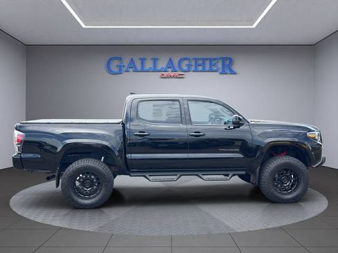 Used 2023 Toyota Tacoma Limited AWD/4WD image 3