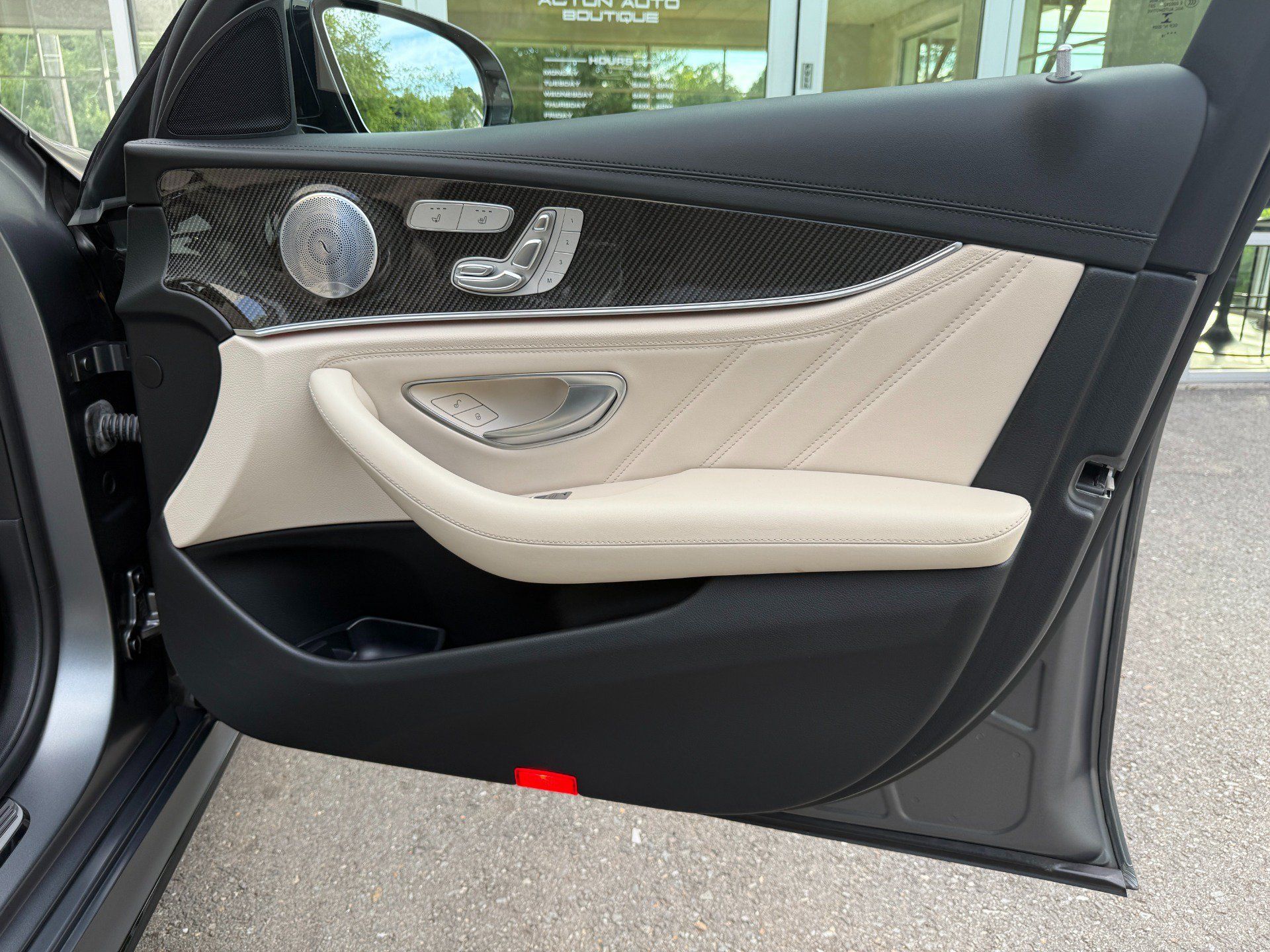 Used 2018 Mercedes-Benz E 63 AMG S image 27