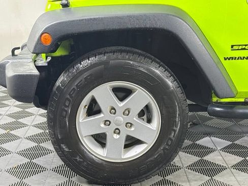 Used 2012 Jeep Wrangler Sport AWD/4WD image 13