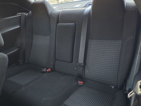 Used 2023 Dodge Challenger SXT RWD image 5