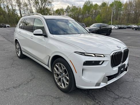 Certified 2024 BMW X7 xDrive40i w/ Parking Assistance Package AWD/4WD image 8