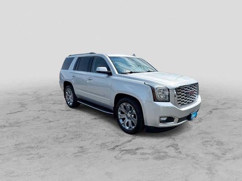Used 2019 GMC Yukon Denali AWD/4WD image 2