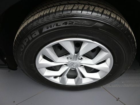 Certified 2025 Honda CR-V LX image 14