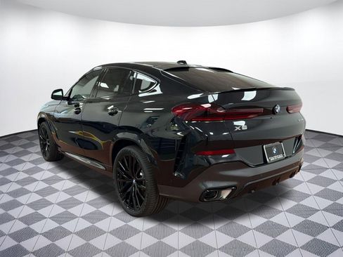 New 2026 BMW X6 xDrive40i image 3