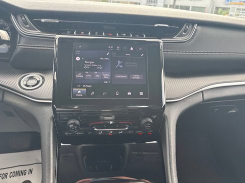 Used 2023 Jeep Grand Cherokee Laredo AWD/4WD image 13