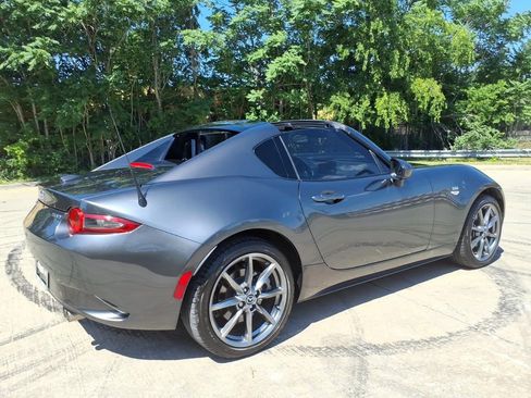 Used 2022 MAZDA MX-5 Miata RF Grand Touring RWD image 3