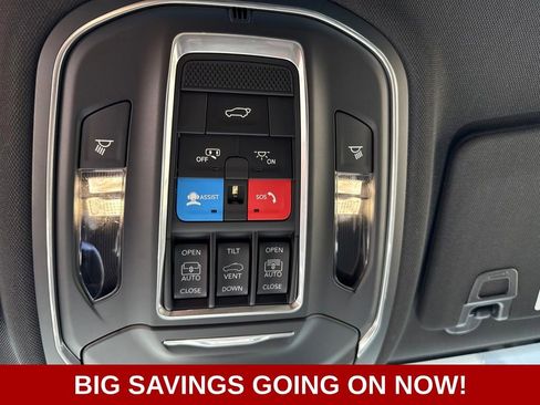 New 2026 Jeep Grand Cherokee L Limited w/ Limited Altitude Package AWD/4WD image 18