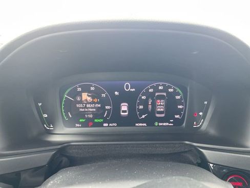 Used 2024 Honda Accord Touring image 11