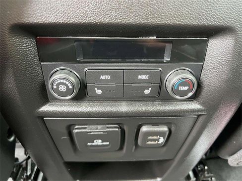 Certified 2023 Chevrolet Traverse Premier image 19