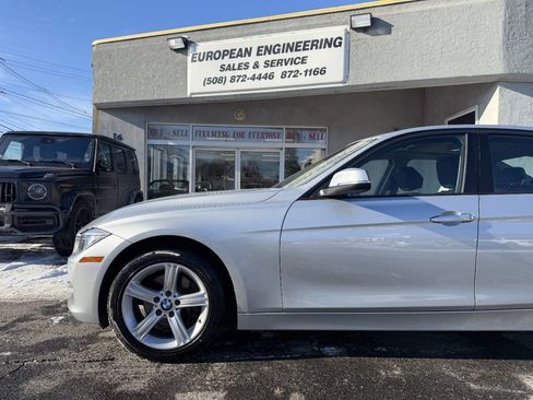 Used 2014 BMW 320i xDrive Sedan image 9