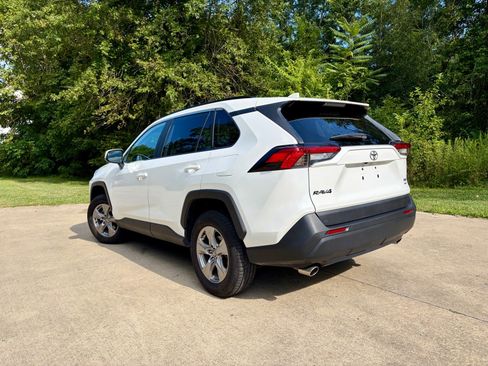 Used 2024 Toyota RAV4 XLE AWD/4WD image 6