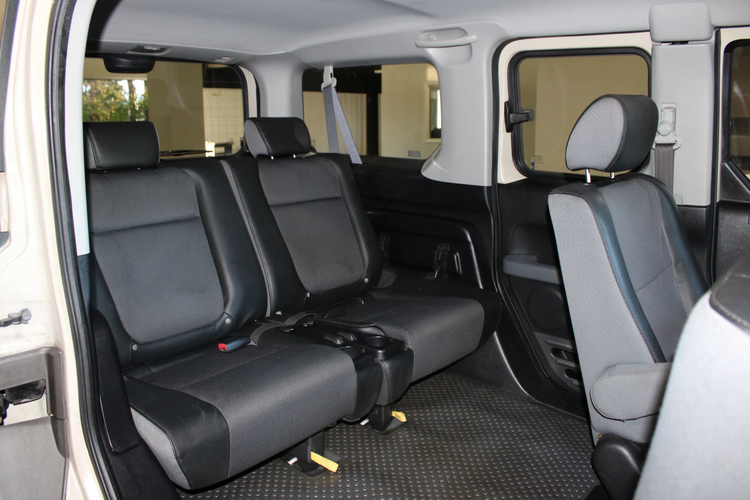 Used 2005 Honda Element EX image 29