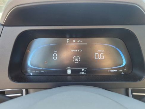 Used 2025 Hyundai Elantra Sport FWD image 28