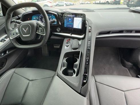 Used 2025 Chevrolet Corvette Stingray Coupe w/ Z51 Performance Package image 15