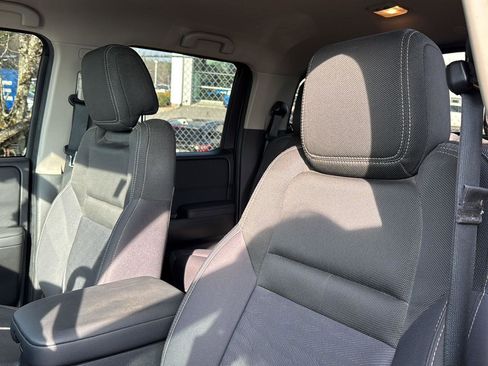 Used 2022 Nissan Frontier SV image 26