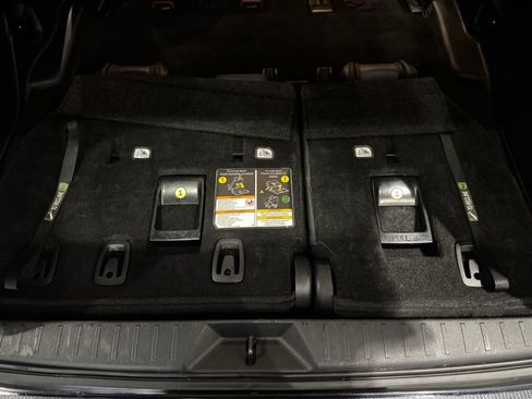 Used 2025 Toyota Sienna Platinum AWD/4WD image 29